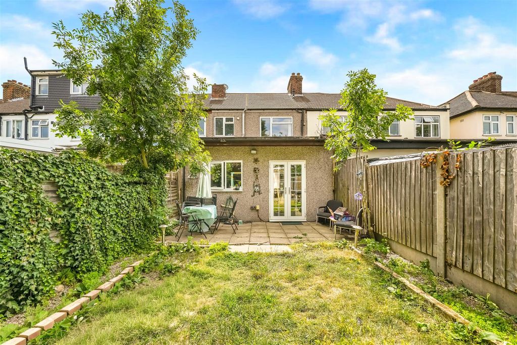 Property photo 2 of 16 02.Jpg