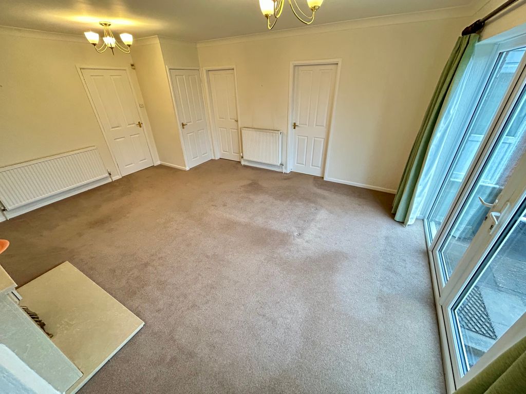 Property photo 2 of 31 Image