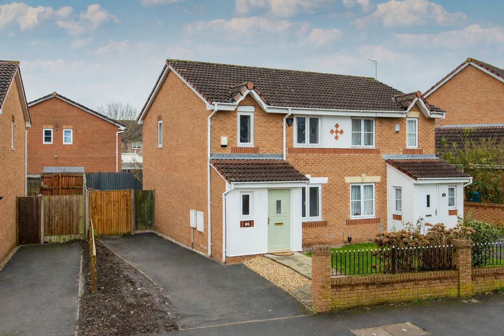 Property photo 2 of 13