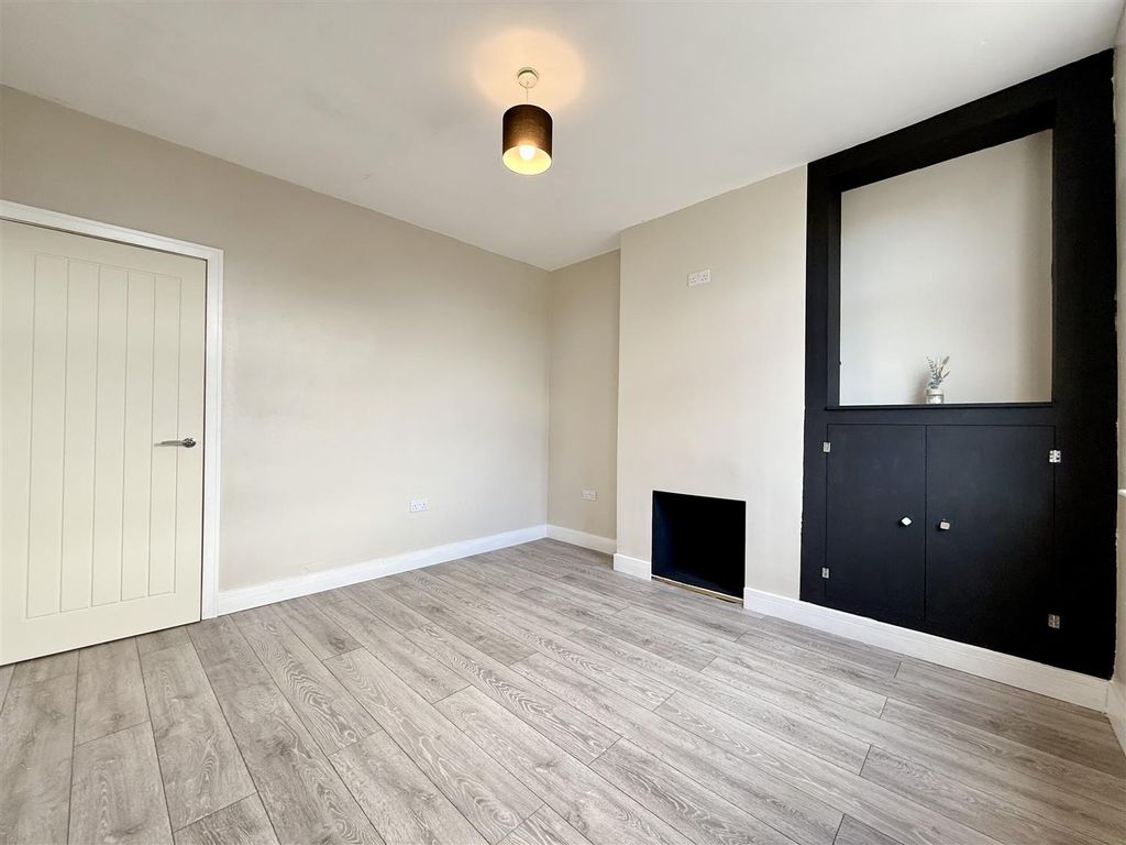 Property photo 3 of 15 3