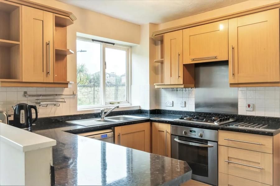 Property photo 2 of 11