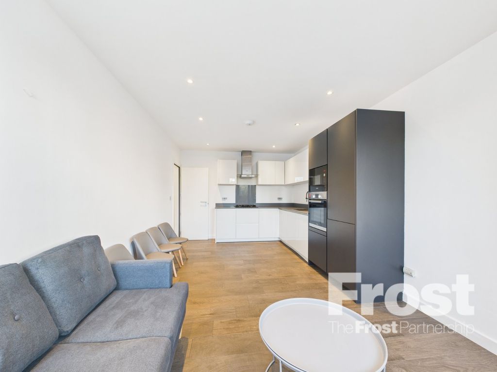 Property photo 3 of 6 Picture No. 01