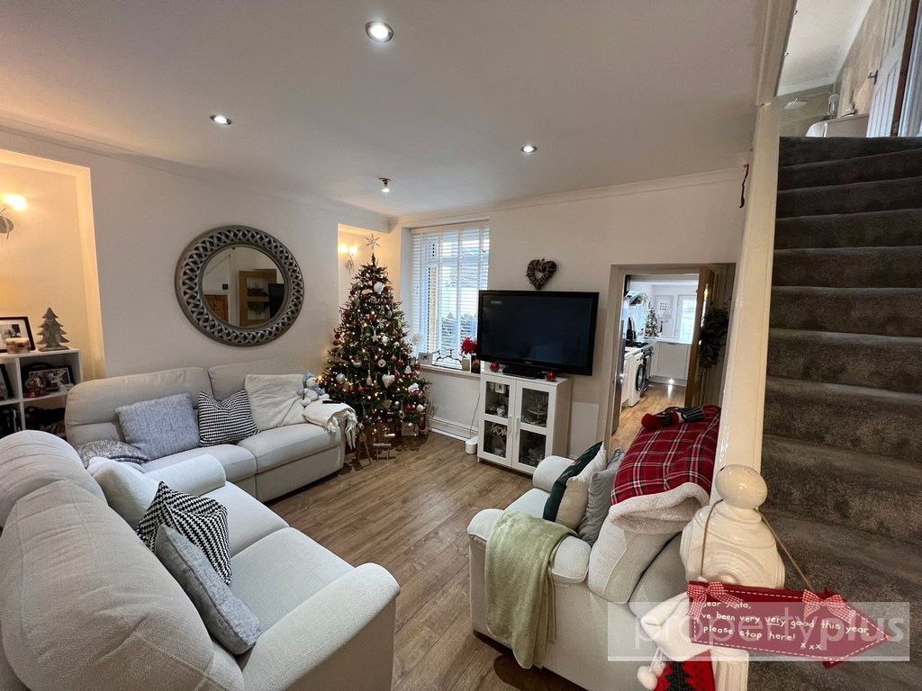 Property photo 2 of 14 Picture No. 08