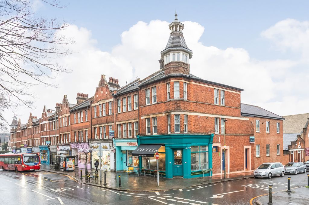 Property photo 1 of 9