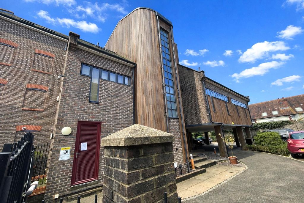 Property photo 1 of 1 Picture No. 03