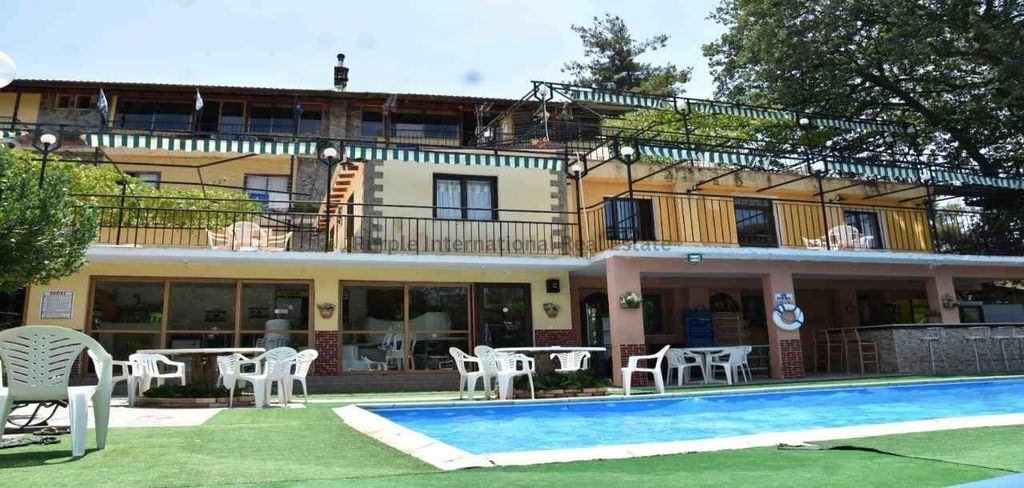 Property photo 3 of 22