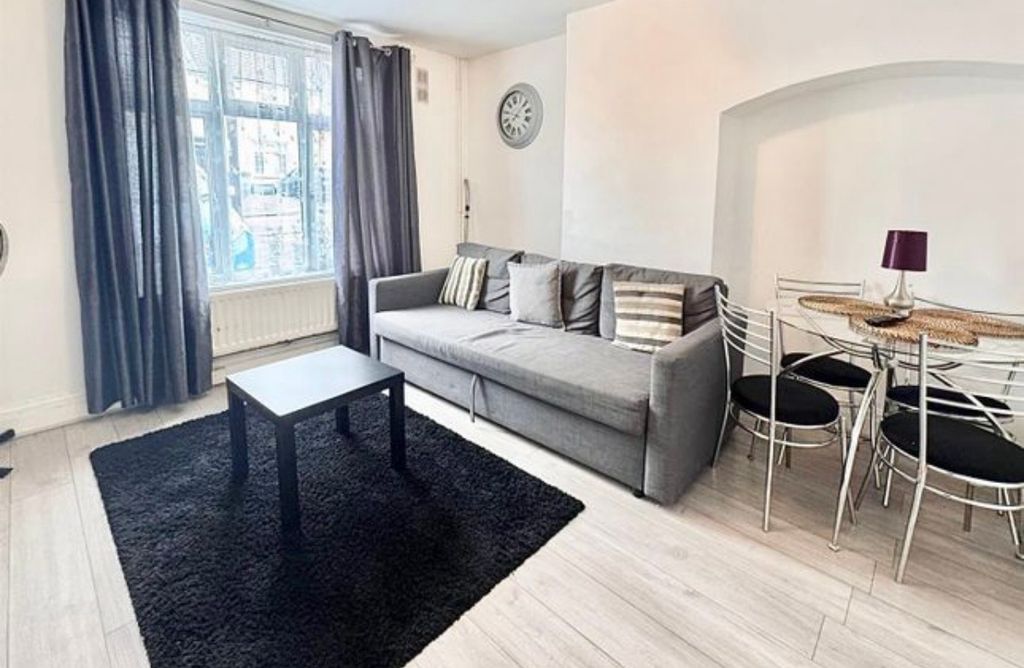 Property photo 2 of 10 Photo 2