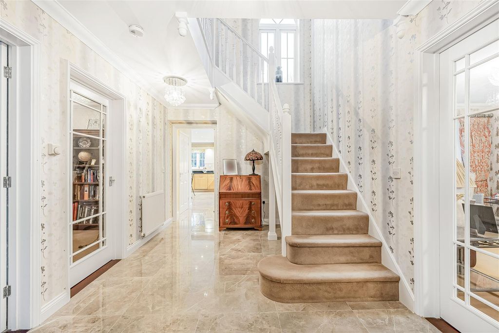 Property photo 3 of 34 95_69028.Jpg