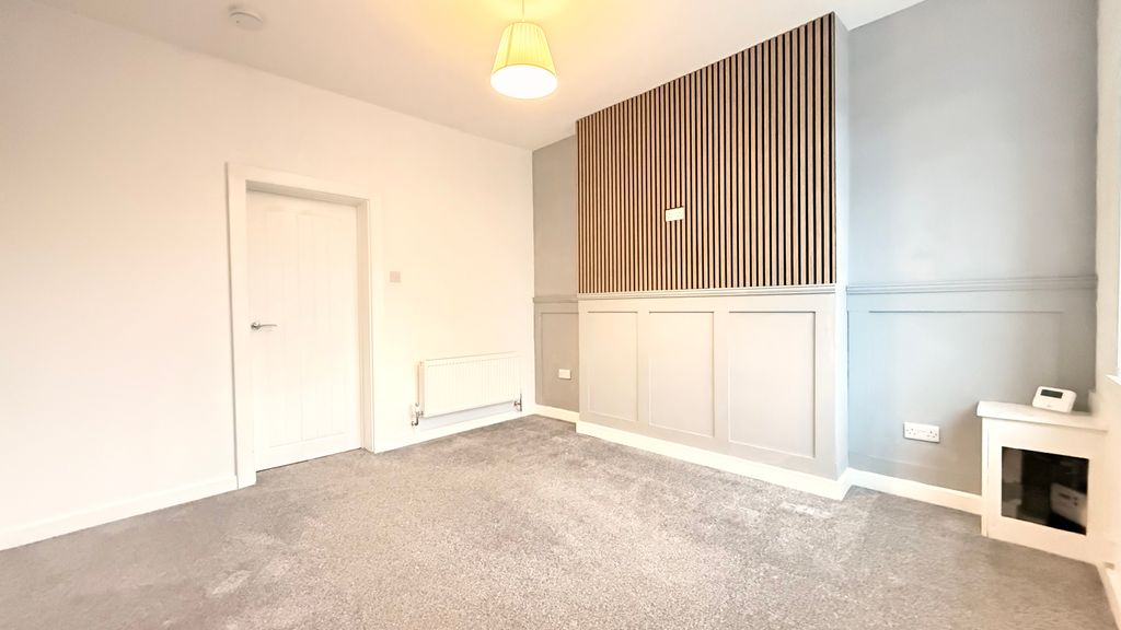 Property photo 3 of 16 Image