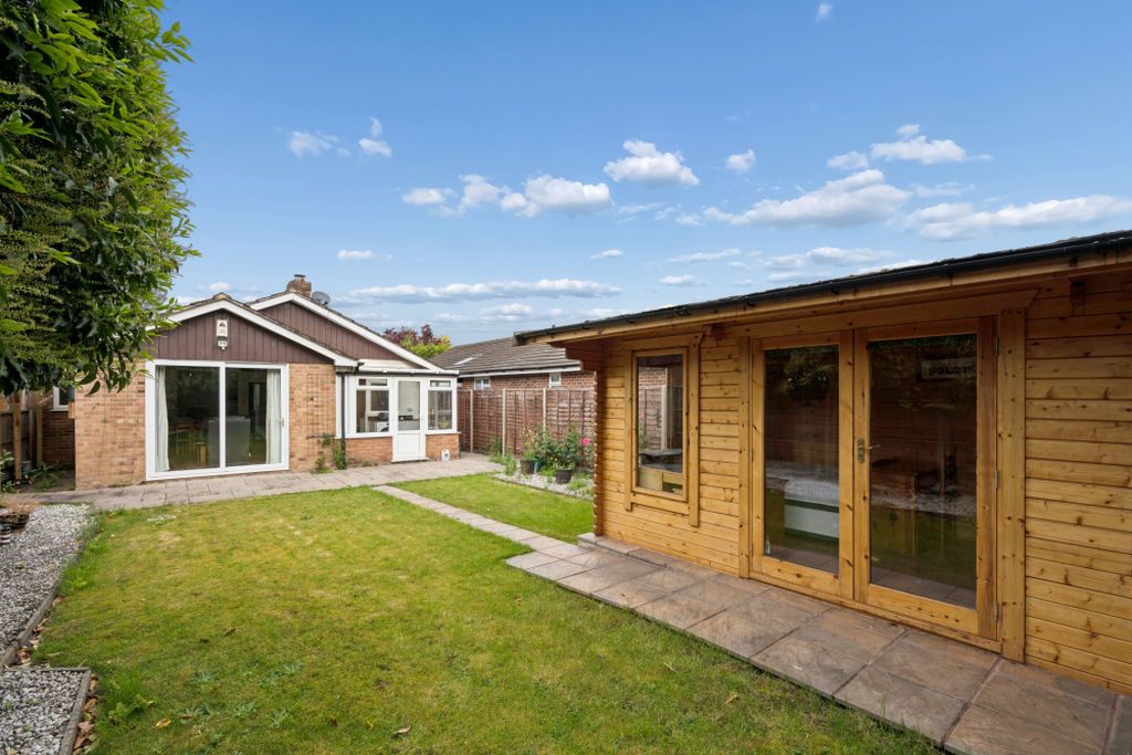 Property photo 2 of 14 Photo 17