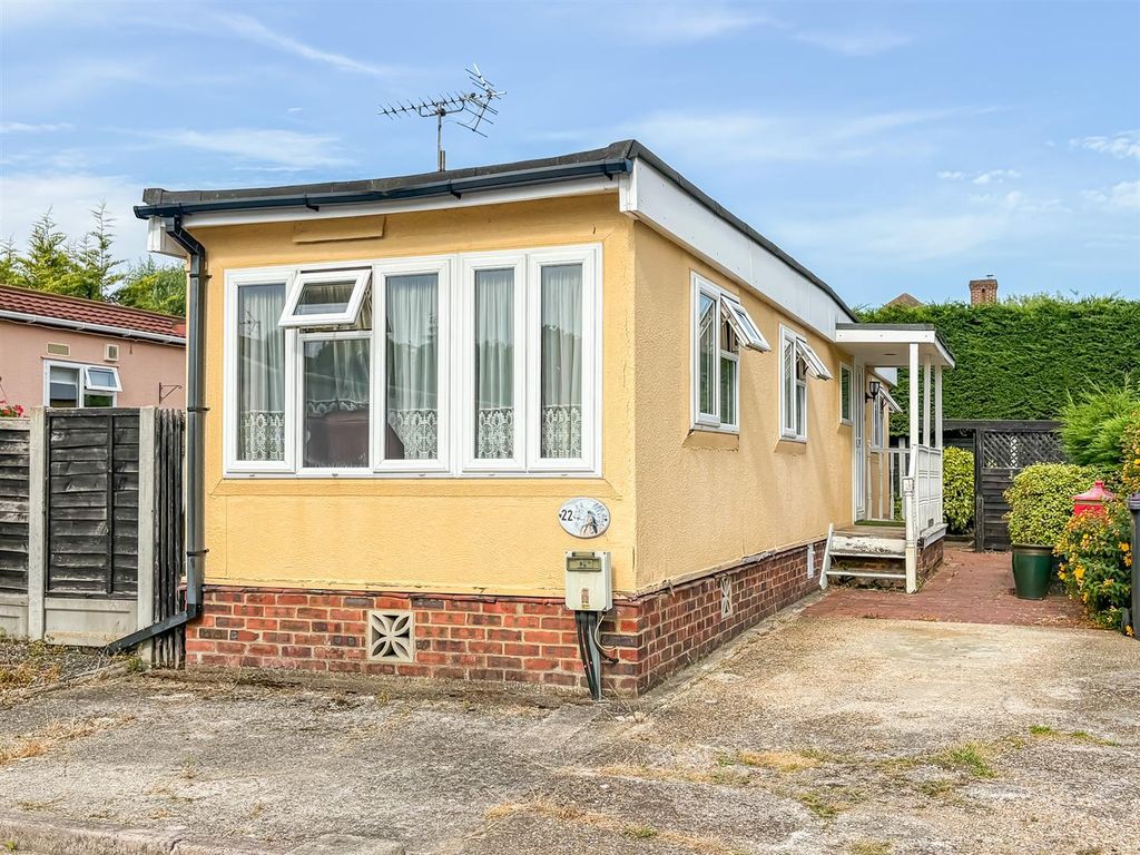 Property photo 1 of 5