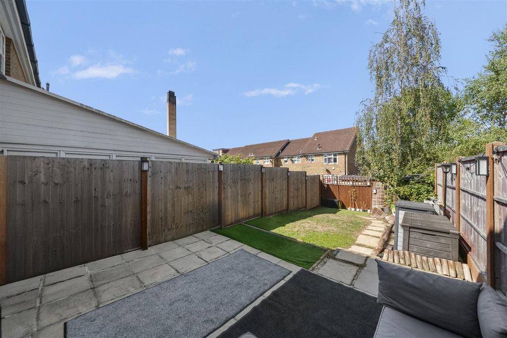 Property photo 3 of 9