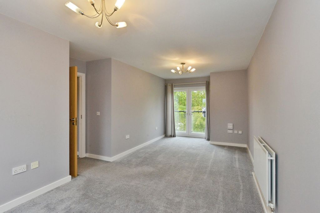 Property photo 3 of 15 Pbox-Img.Jpg