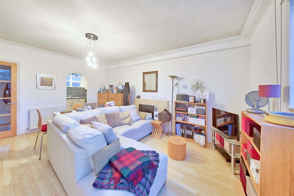 Property photo 2 of 5