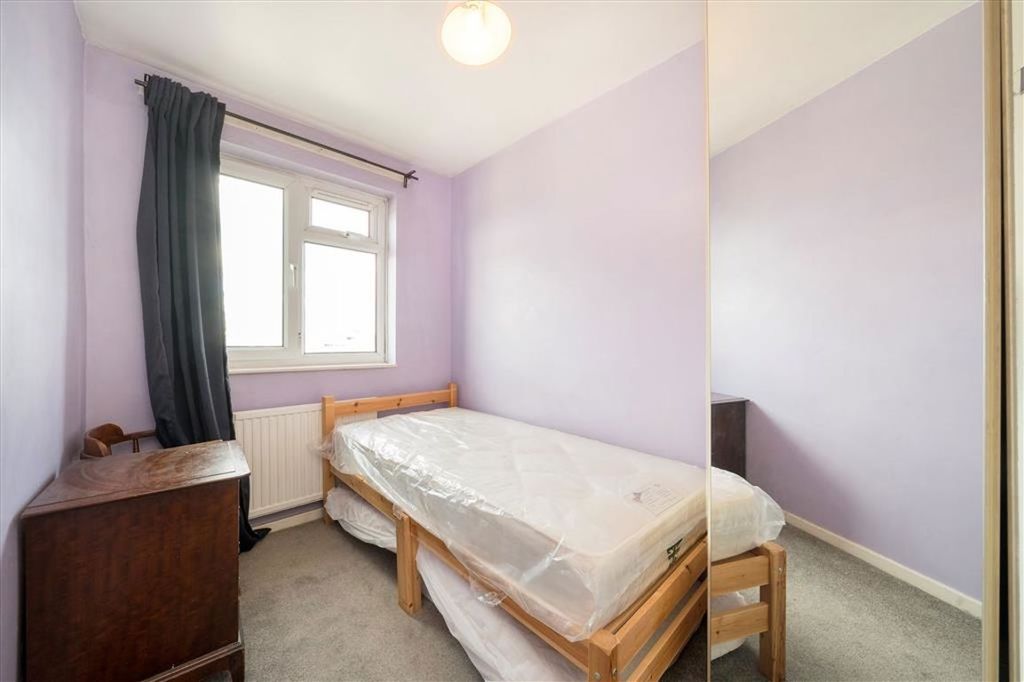 Property photo 3 of 5