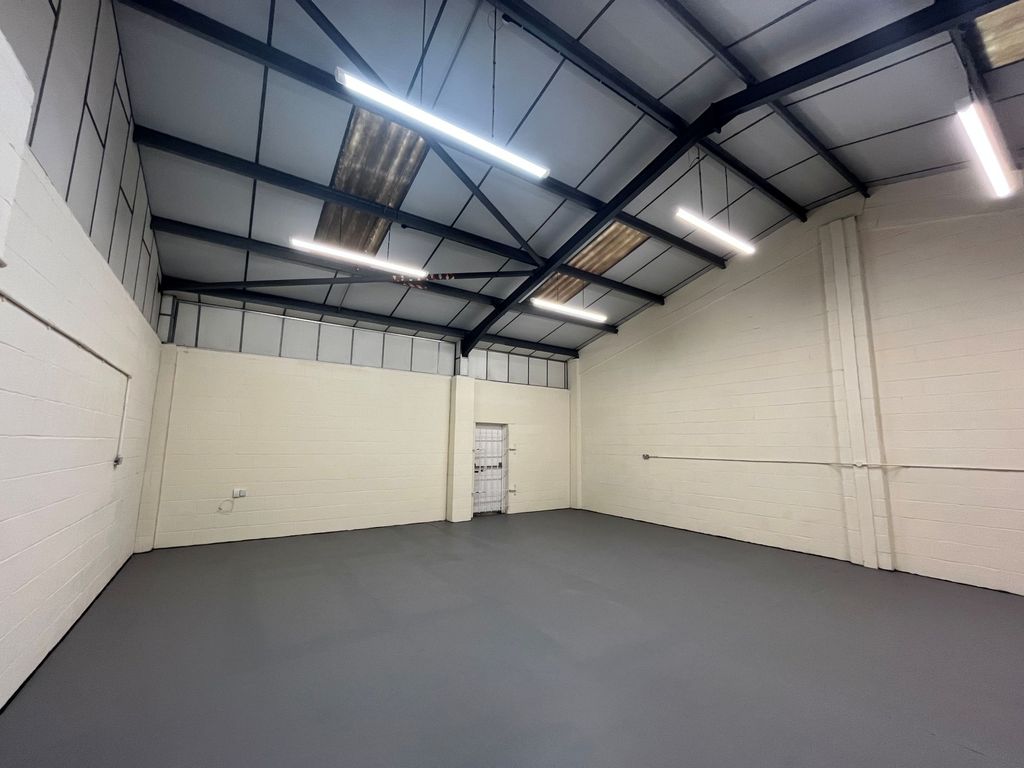 Property photo 3 of 7 Image (4)