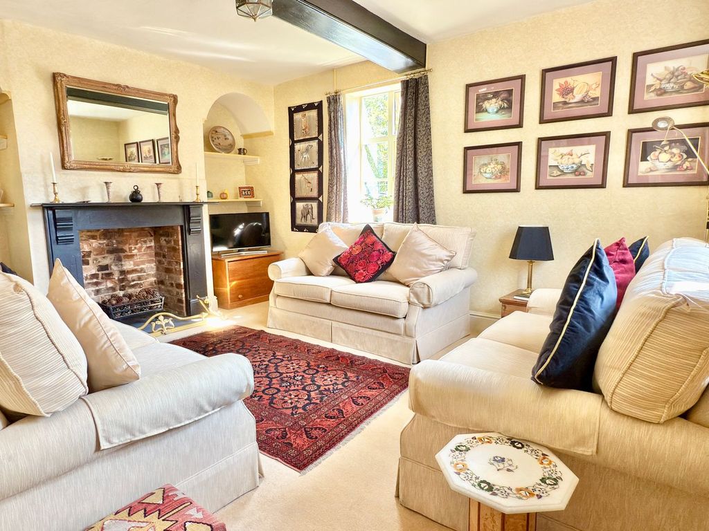 Property photo 3 of 16