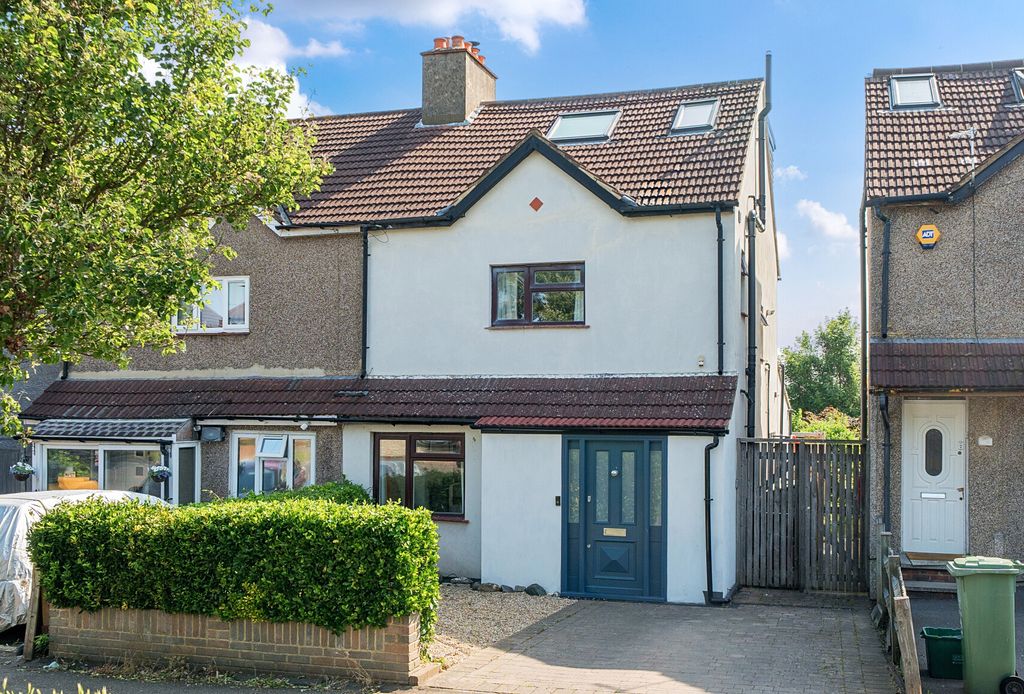 Property photo 3 of 11 1310117-9-684Be54...