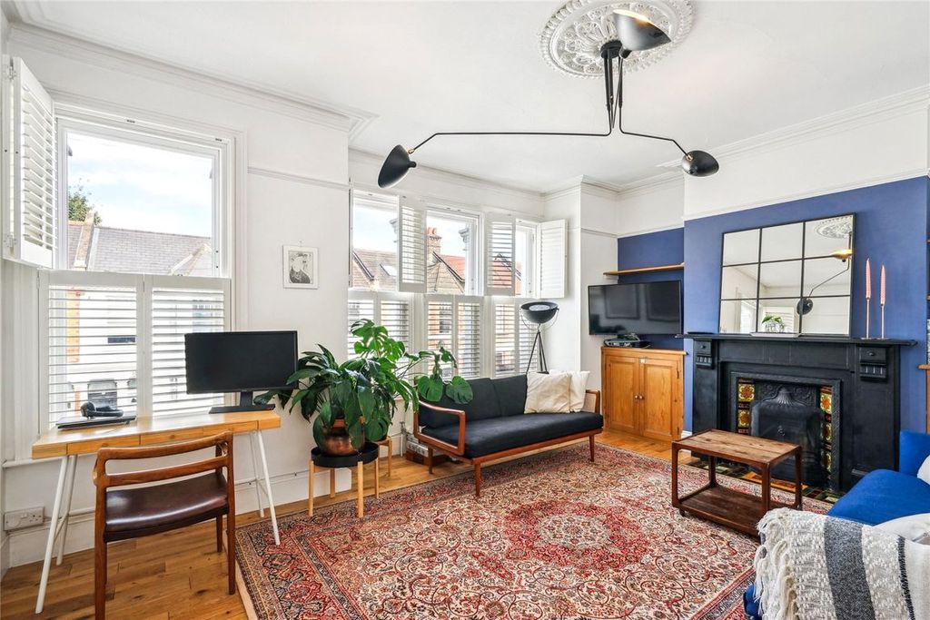 Property photo 2 of 9