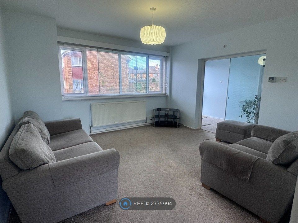 Property photo 2 of 33 Living Room_3