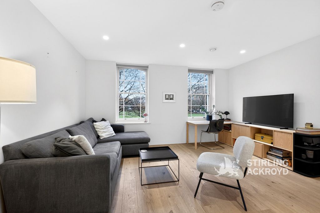 Property photo 1 of 23 Reception