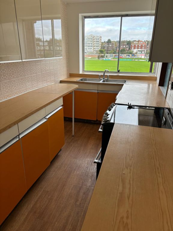 Property photo 2 of 8