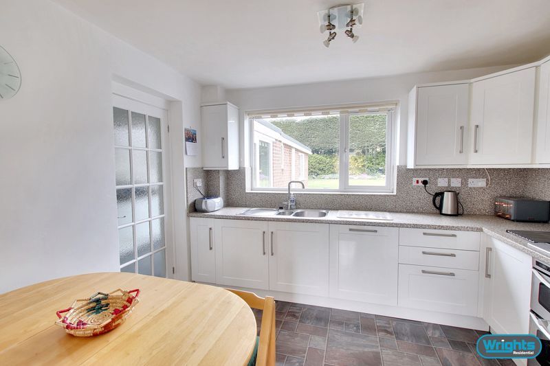 Property photo 2 of 30 Photo 11