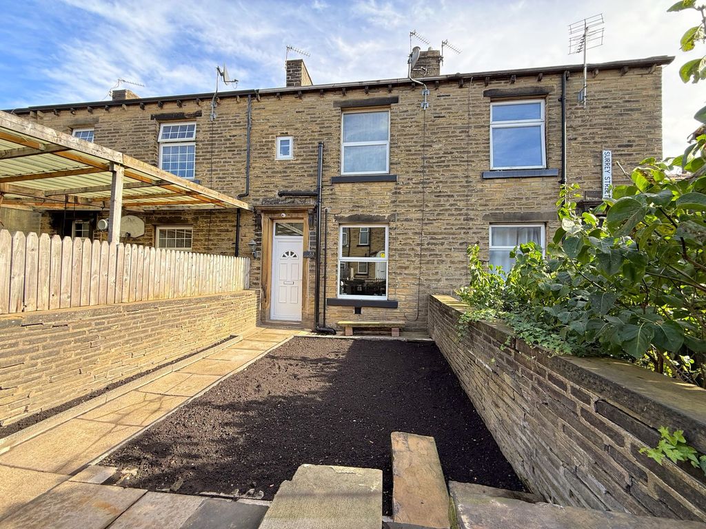 Property photo 1 of 26