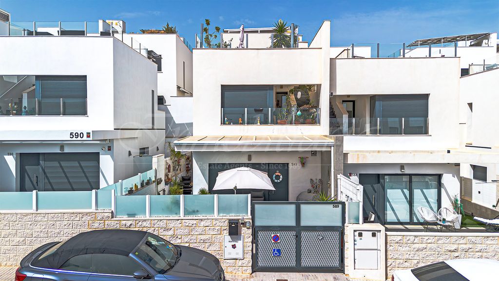 Property photo 1 of 34