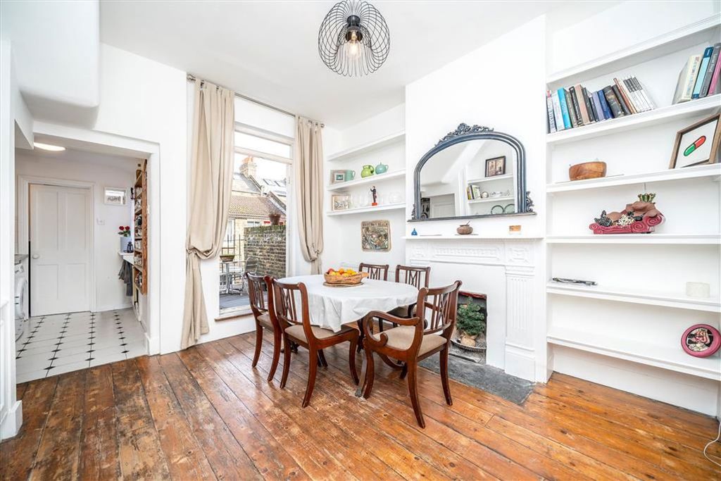 Property photo 3 of 7