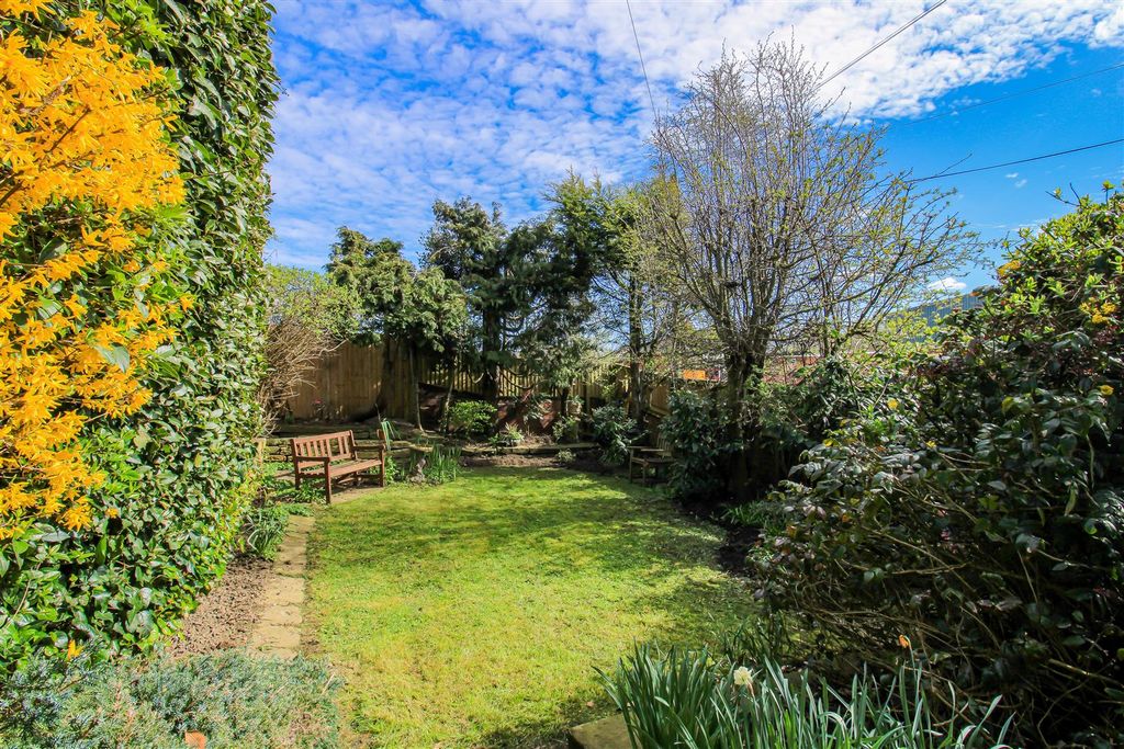 Property photo 2 of 19