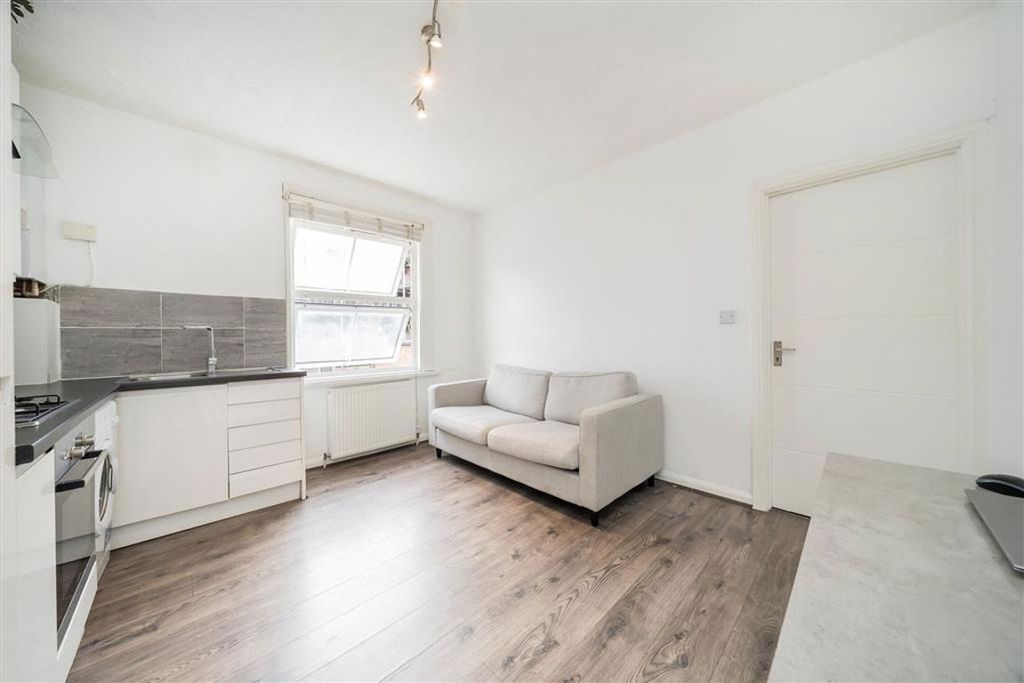 Property photo 3 of 5