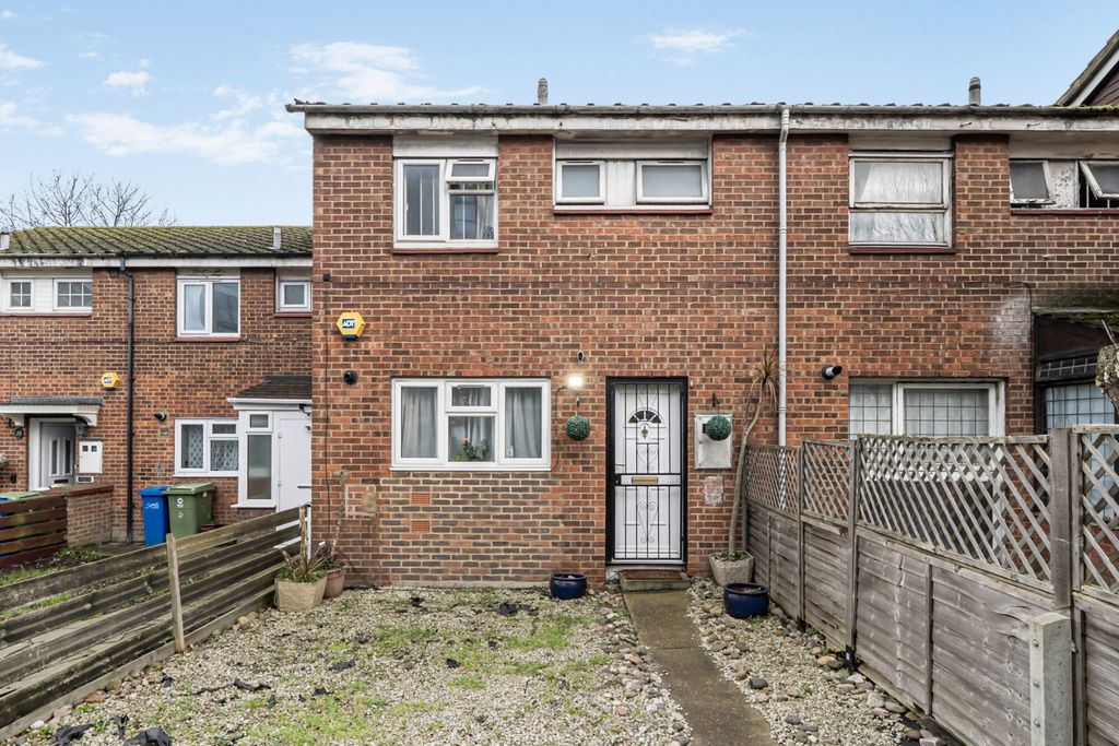 Property photo 1 of 20 1410132-1-698B318...