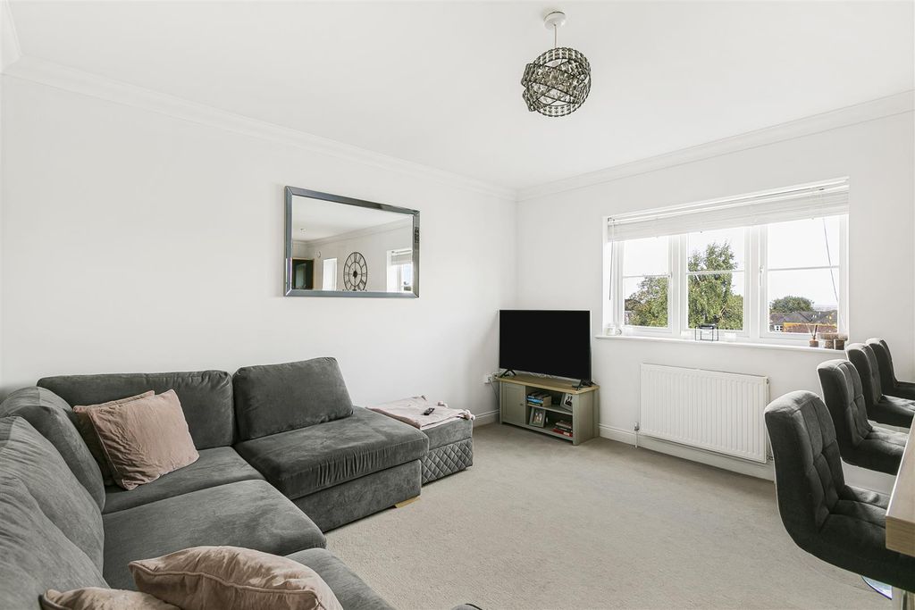 Property photo 3 of 9 7_41177.Jpg
