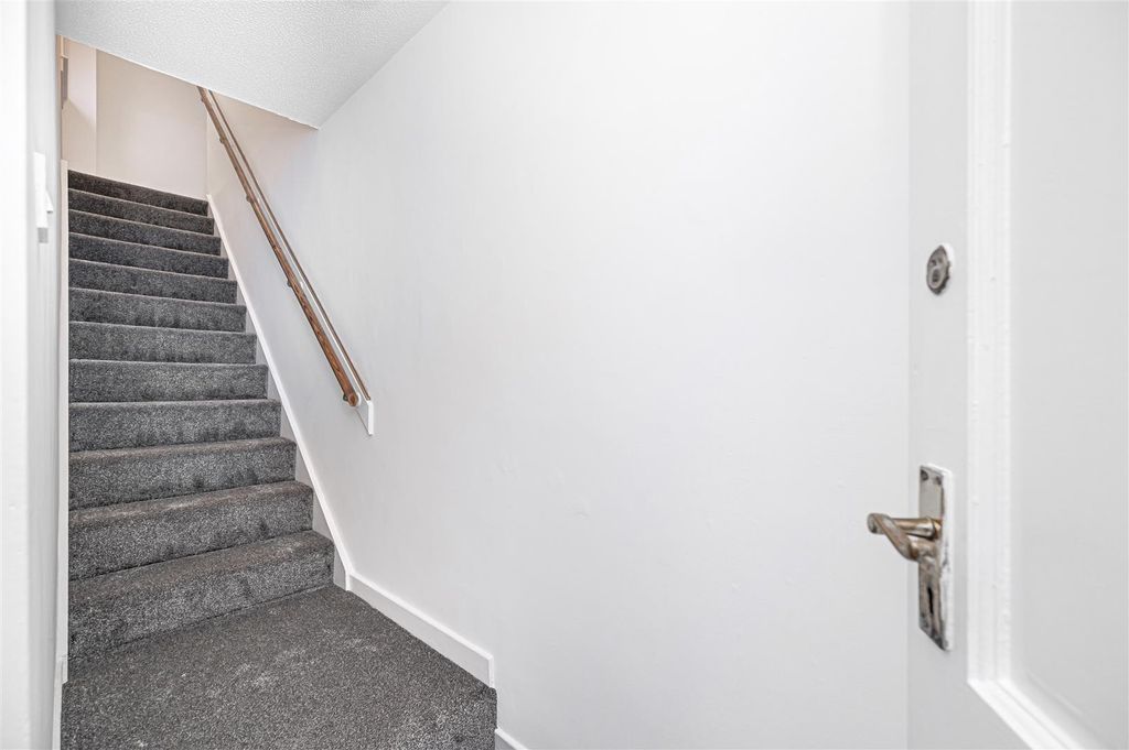 Property photo 2 of 23 Untitled (5 Of 1).Jpg