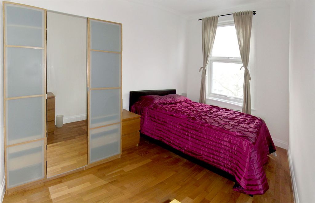 Property photo 3 of 4