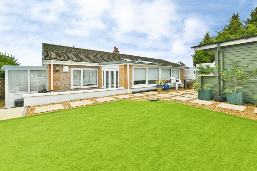 Property photo 1 of 20