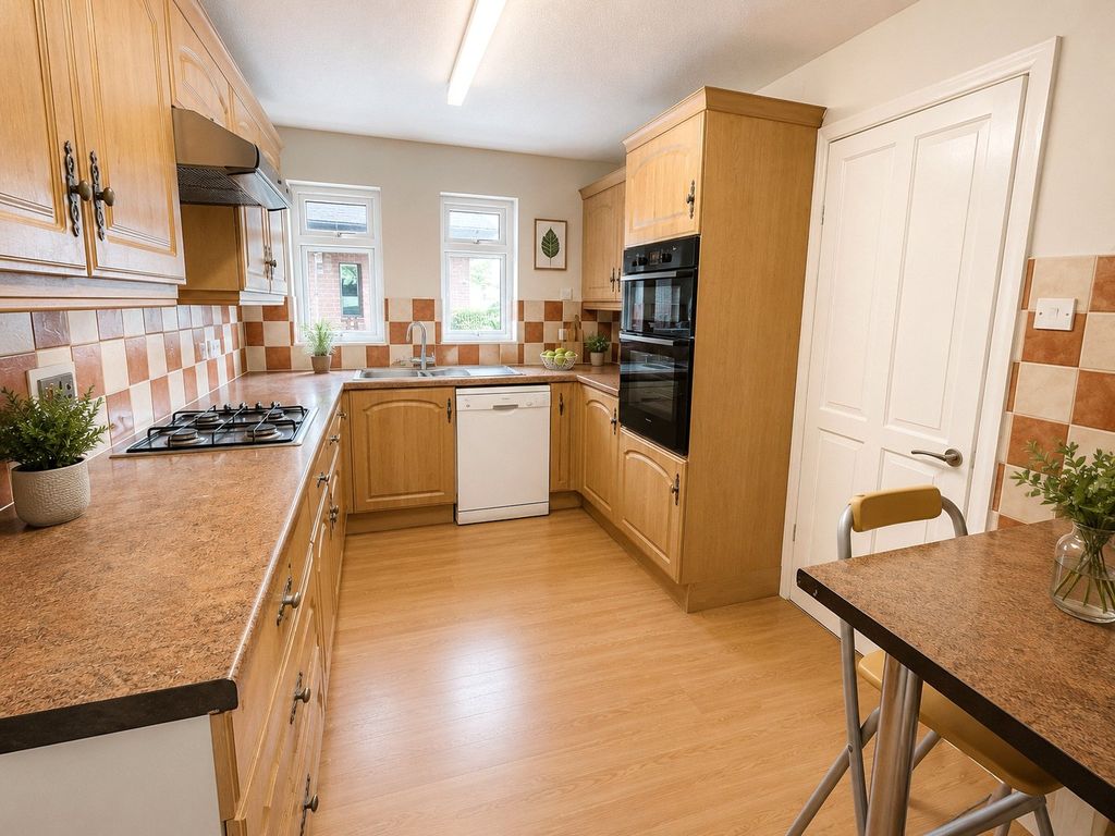 Property photo 2 of 11 Picture No. 16