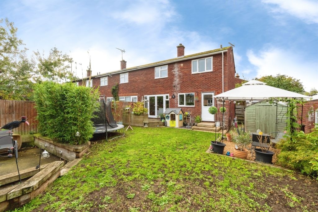 Property photo 2 of 17