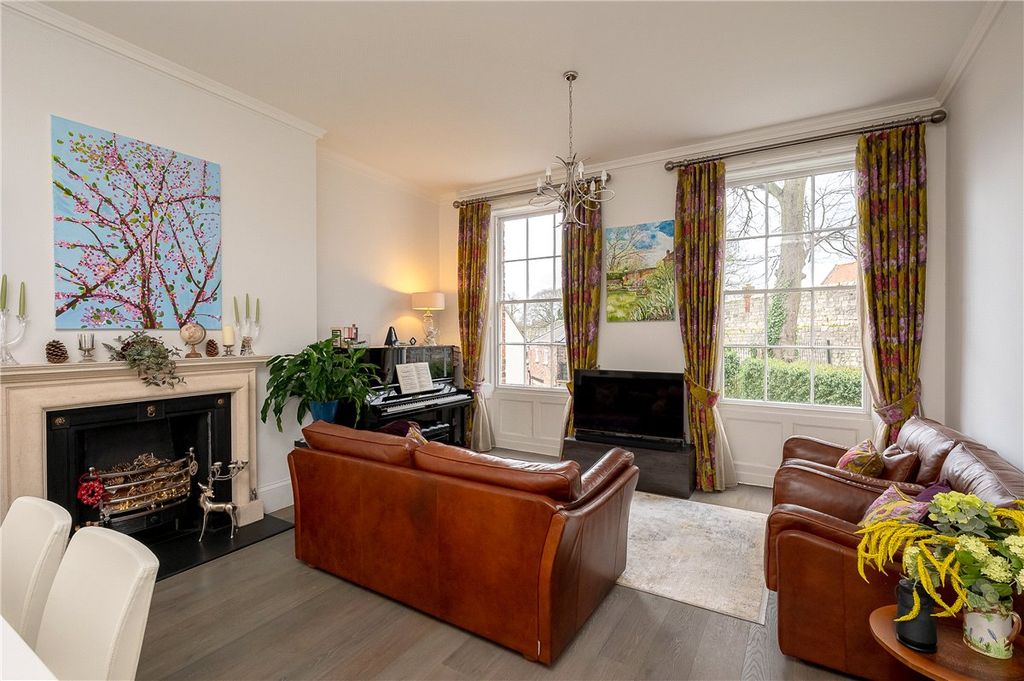 Property photo 2 of 17 Picture No. 05