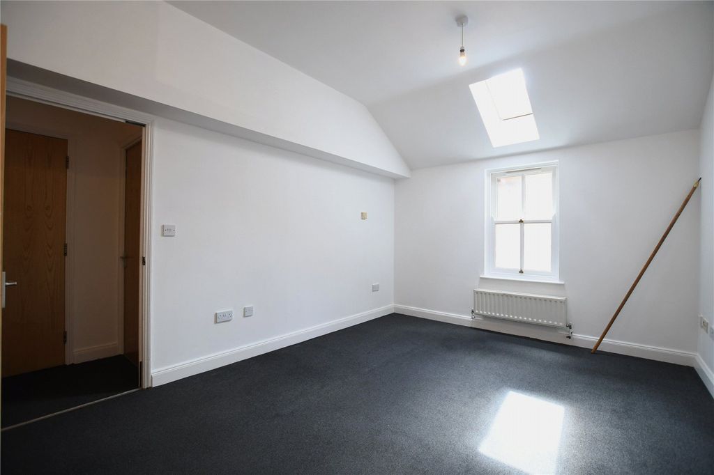 Property photo 3 of 9 Picture No. 19