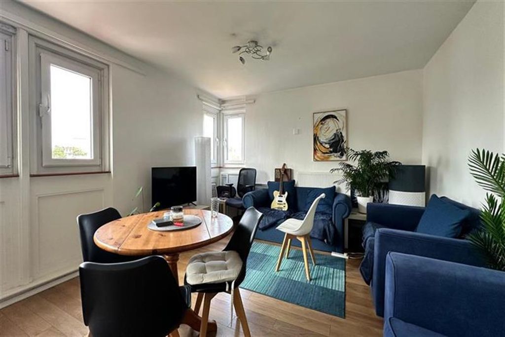 Property photo 1 of 10 (Main)