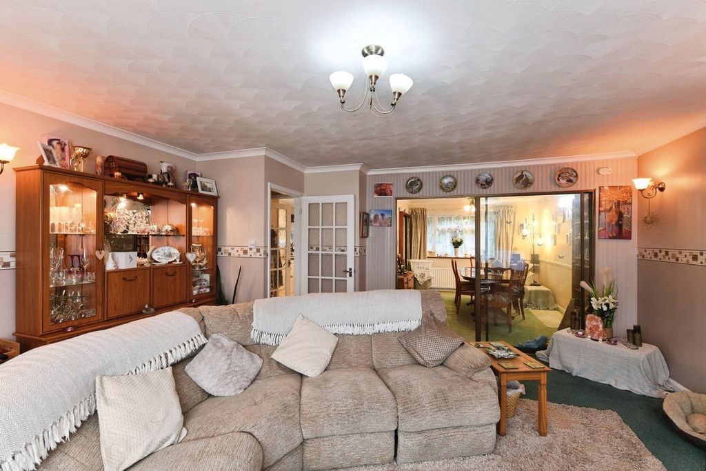 Property photo 3 of 19