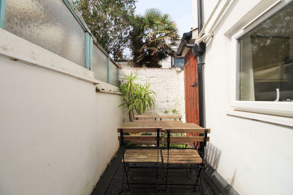Property photo 2 of 16 Img_8164