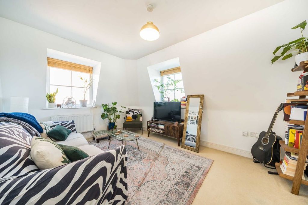 Property photo 2 of 4