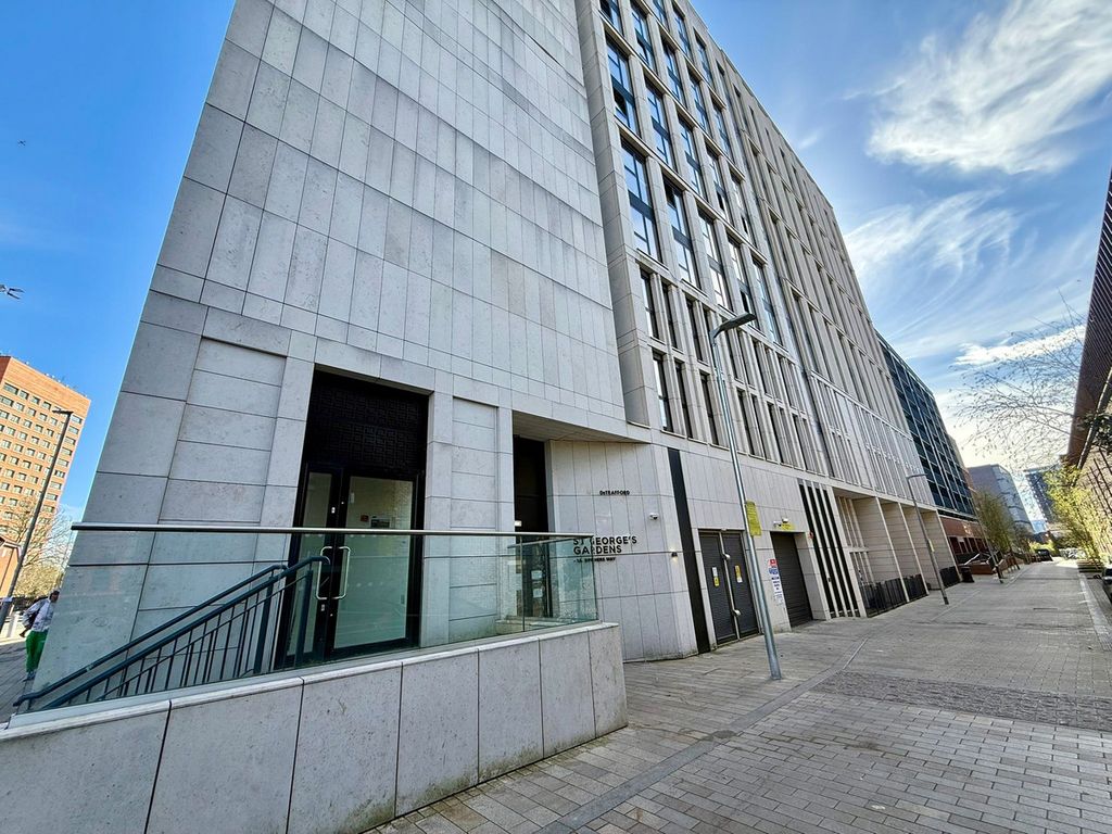 Property photo 2 of 11