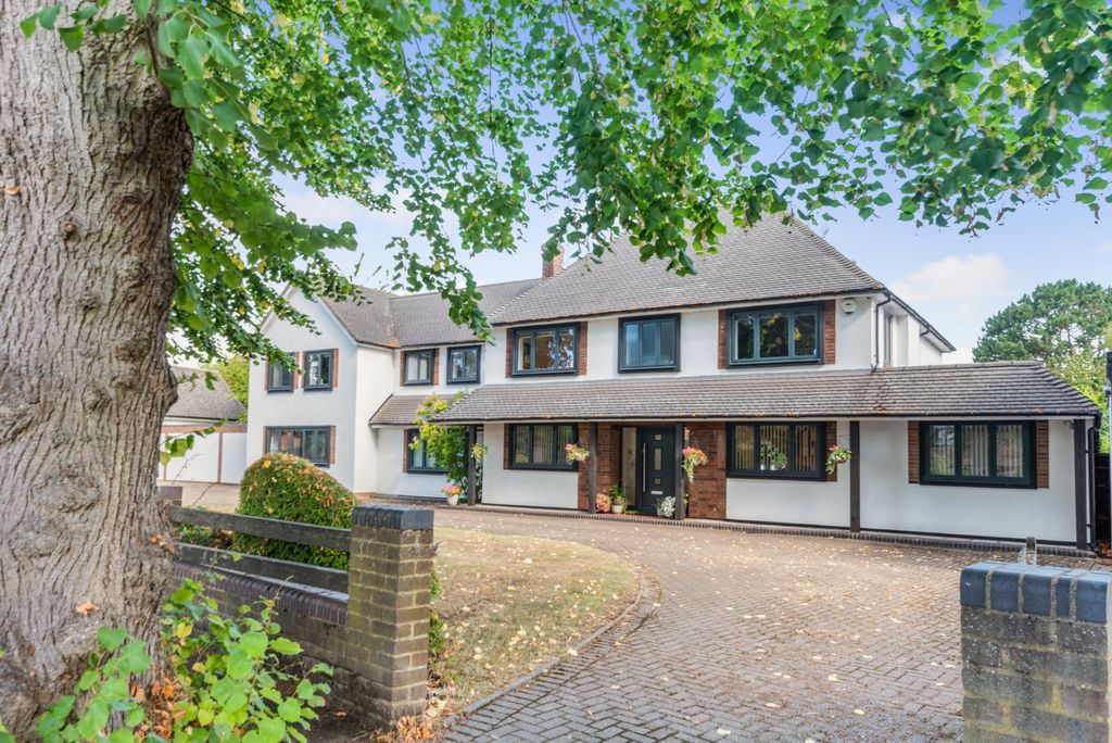 Property photo 3 of 46 Picture No. 12