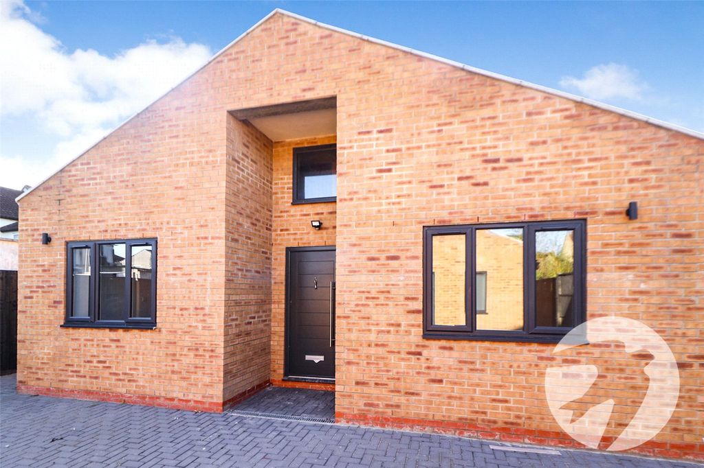 Property photo 1 of 15 Picture No. 02