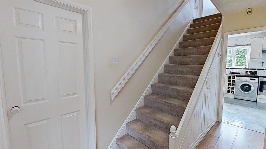 Property photo 3 of 22 22-Worle-Avenue-07012025_121014.Jpg