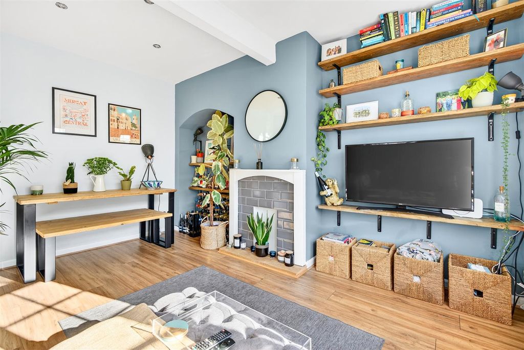 Property photo 1 of 20 07  To Let 2 Bedroom House Blanchland Road Sm4 Www